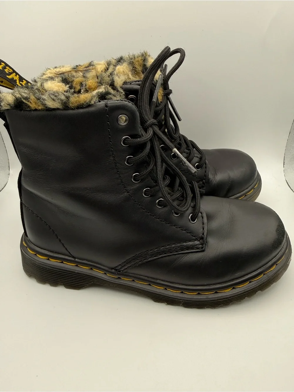 Dr.Martens Black Leather Lace-Up Boots with Leopard Fur Lined Girls 10